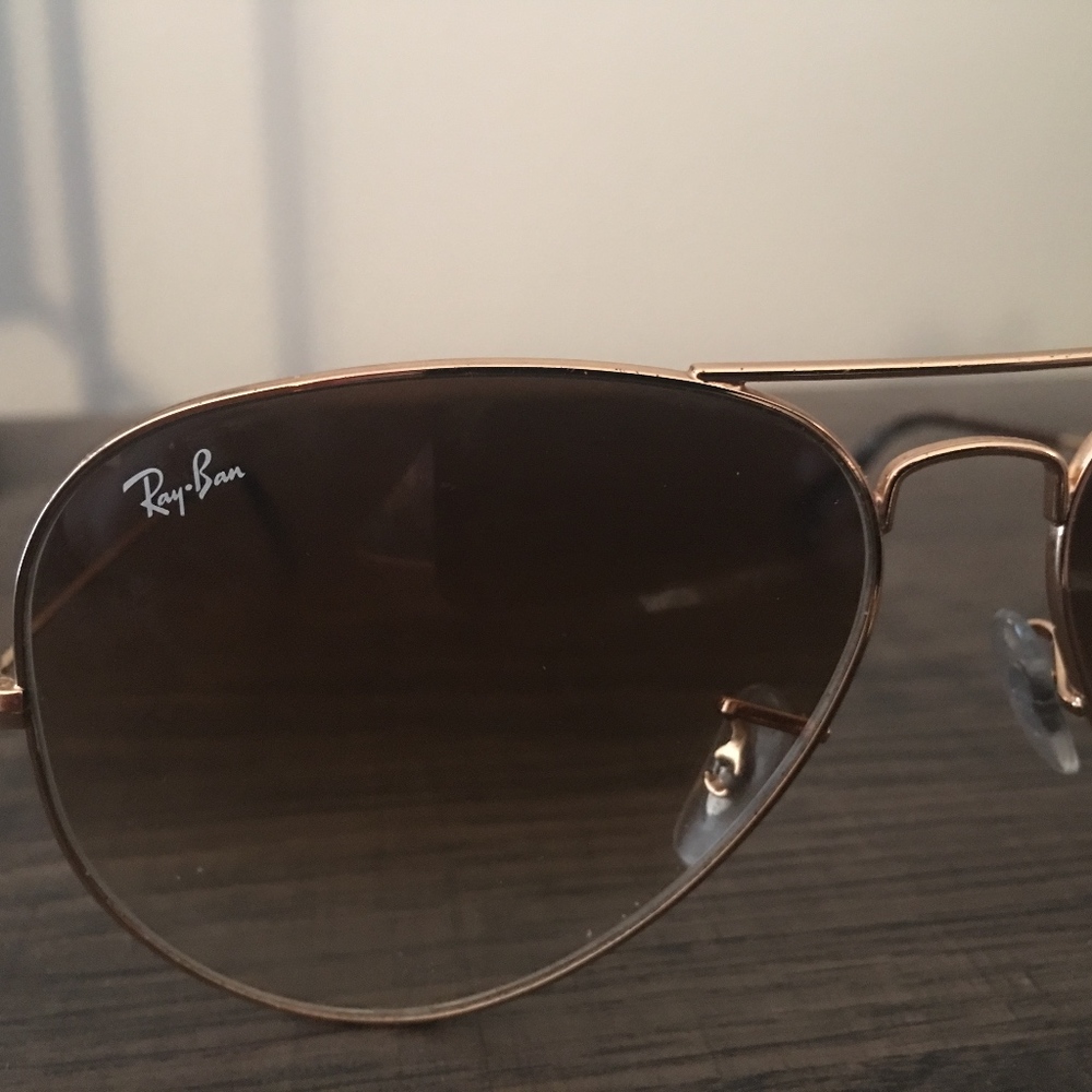 Aviator Raybans - Picture 2 of 5